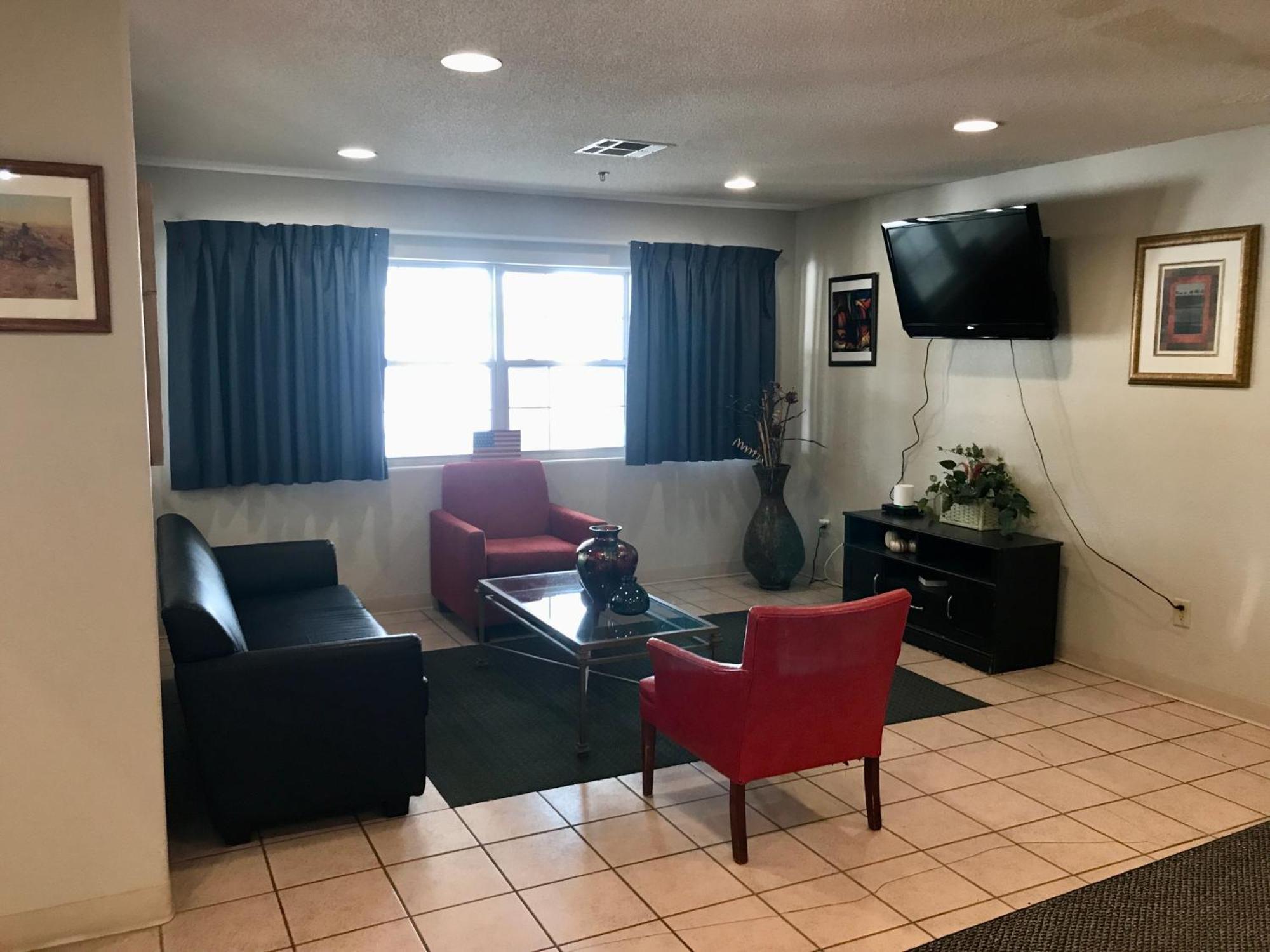 Chadron Inn & Suites Bagian luar foto