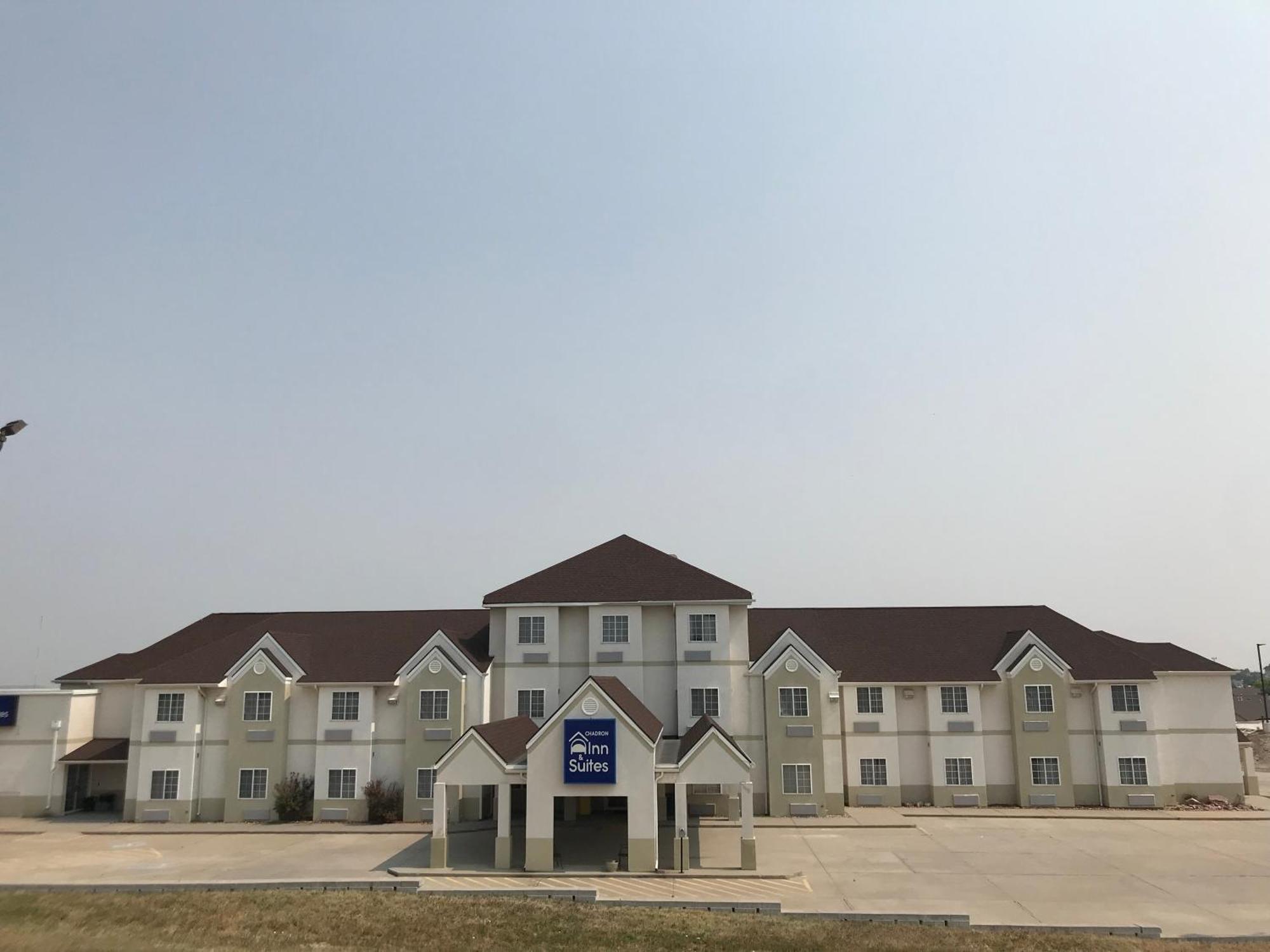 Chadron Inn & Suites Bagian luar foto